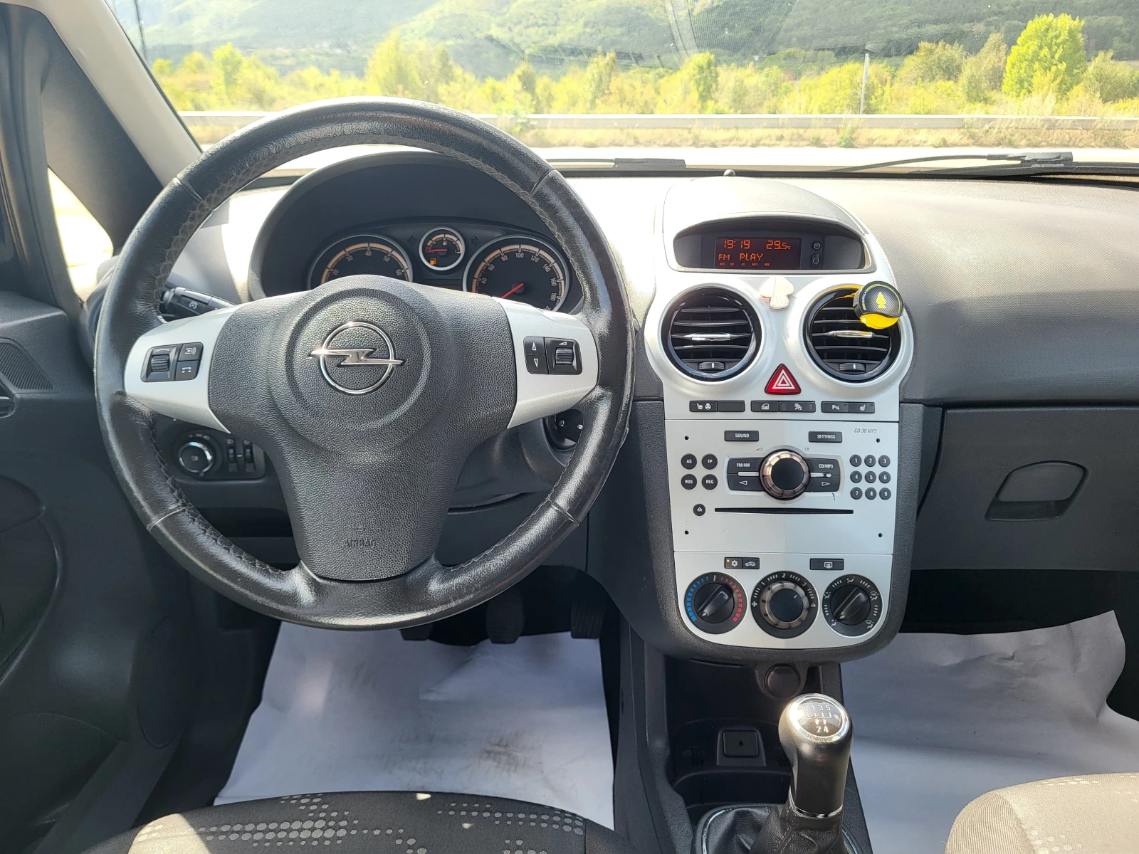 Opel Corsa 1.2i | Mobile.bg   15