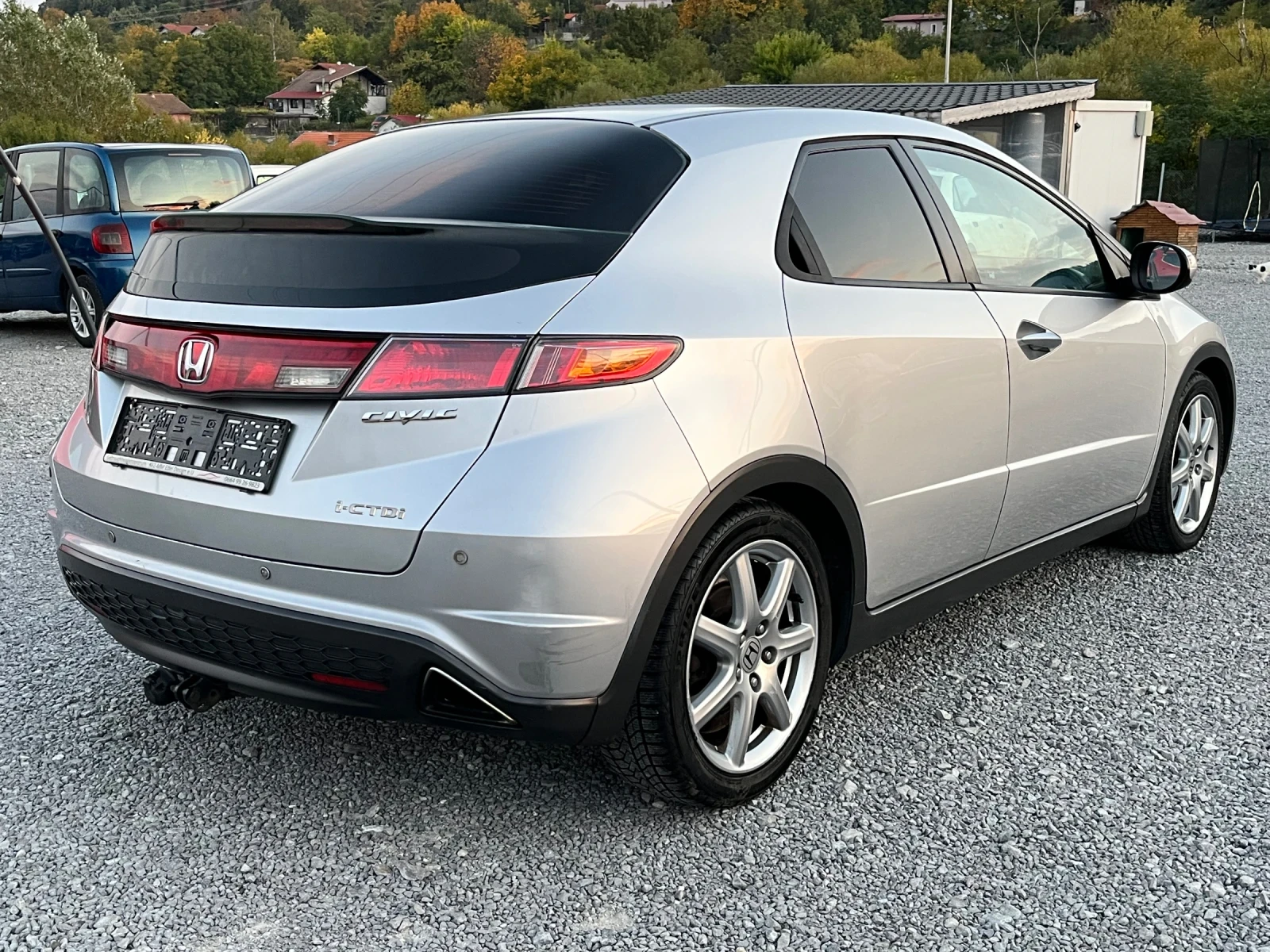 Honda Civic 2.2 i-CTDi - изображение 6