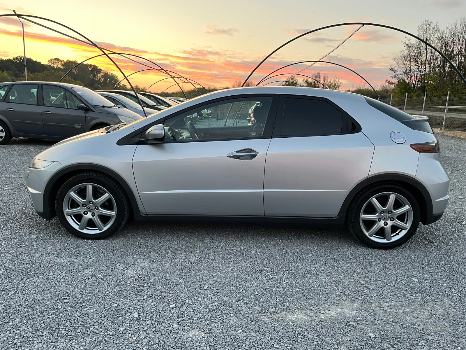 Honda Civic 2.2 i-CTDi - изображение 3