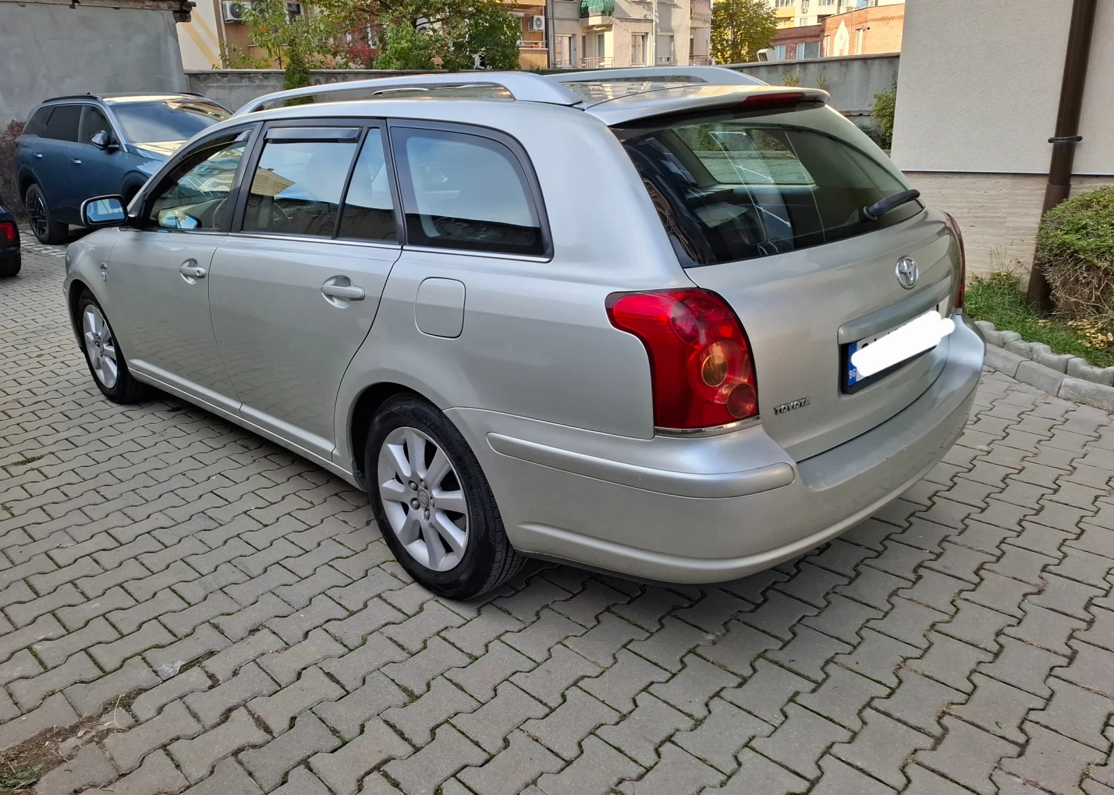 Toyota Avensis  - изображение 3