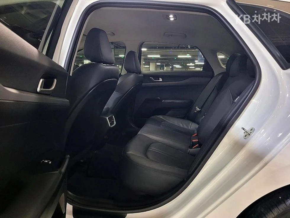 Kia K5 2.0 LPi - ФАБРИЧНО ЛИЗИНГ БЕЗ ПЪРВОНАЧАЛНА ВНОСКА - изображение 8