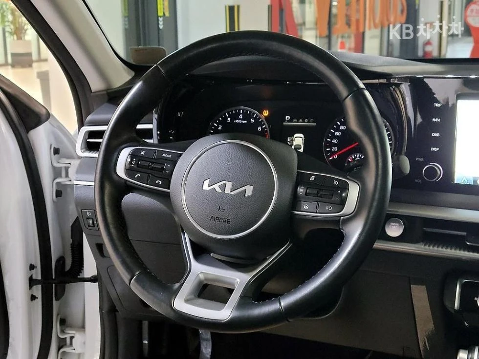 Kia K5 2.0 LPi - ФАБРИЧНО ЛИЗИНГ БЕЗ ПЪРВОНАЧАЛНА ВНОСКА - изображение 9