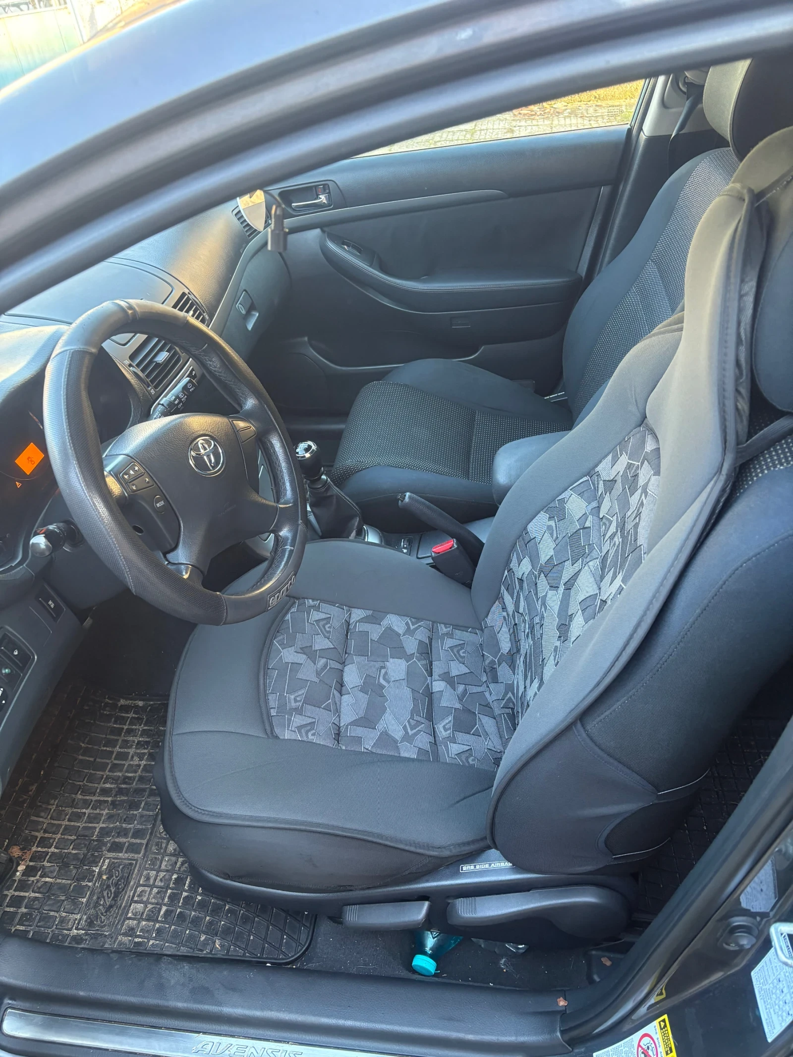 Toyota Avensis  - изображение 5