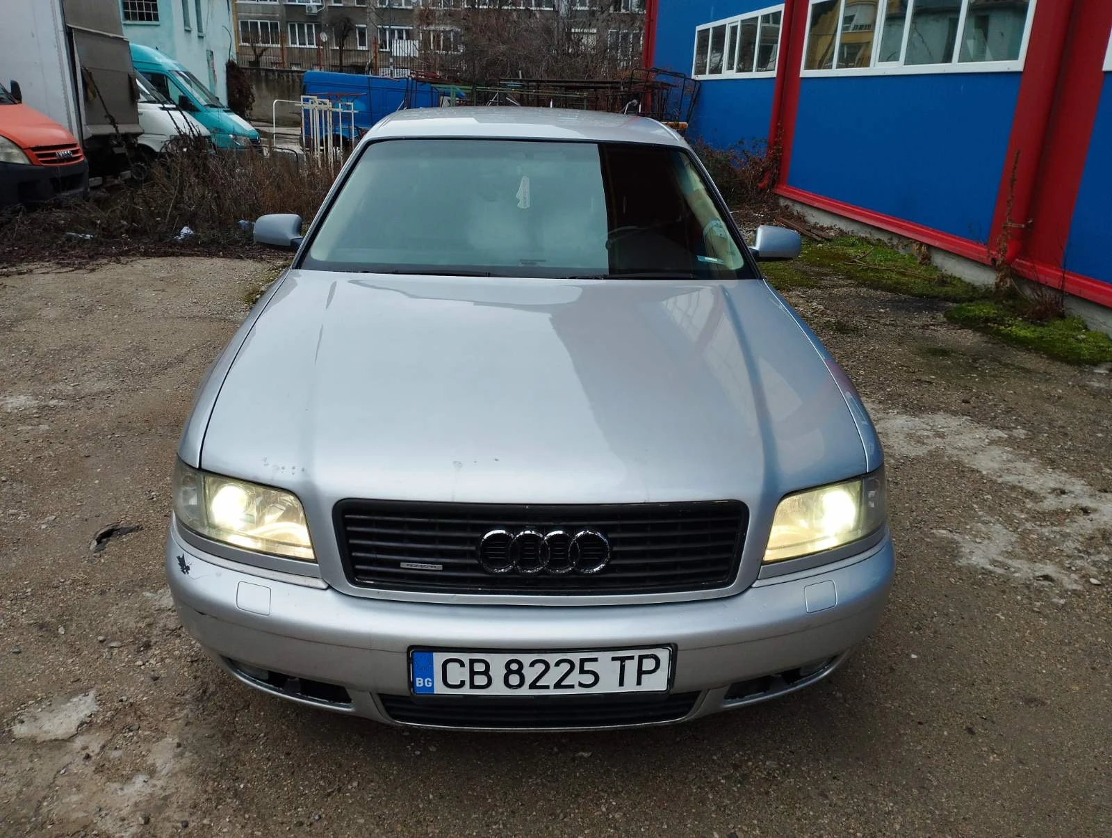 Audi A8 2.5TDI - изображение 2