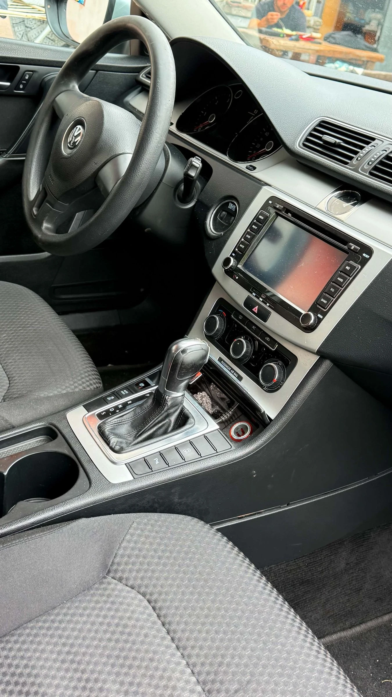 VW Passat 2.0 тди  170к.с. 2012г.  Автомат, снимка 10 - Автомобили и джипове - 54607963
