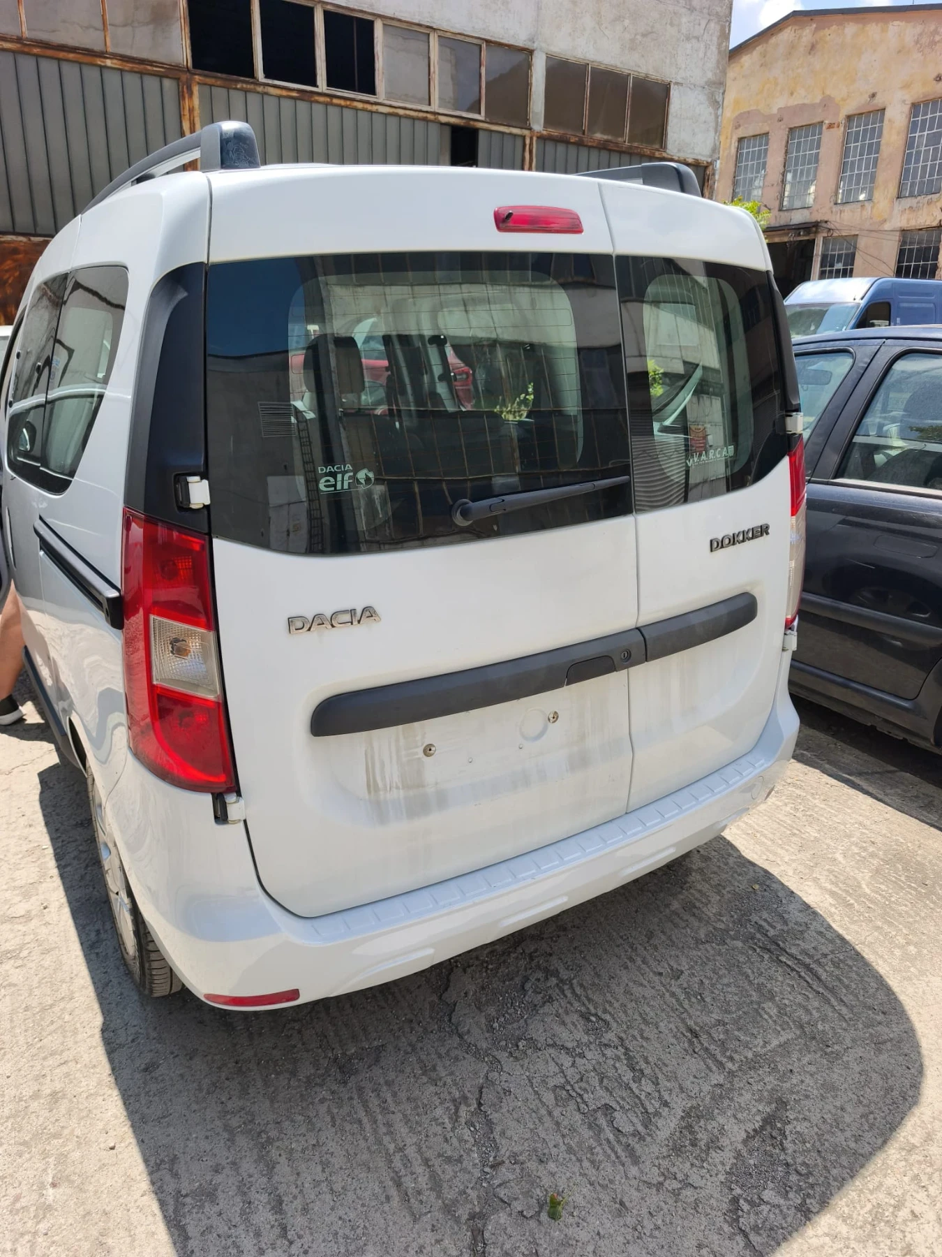 Dacia Dokker, снимка 9 - Автомобили и джипове - 54819904