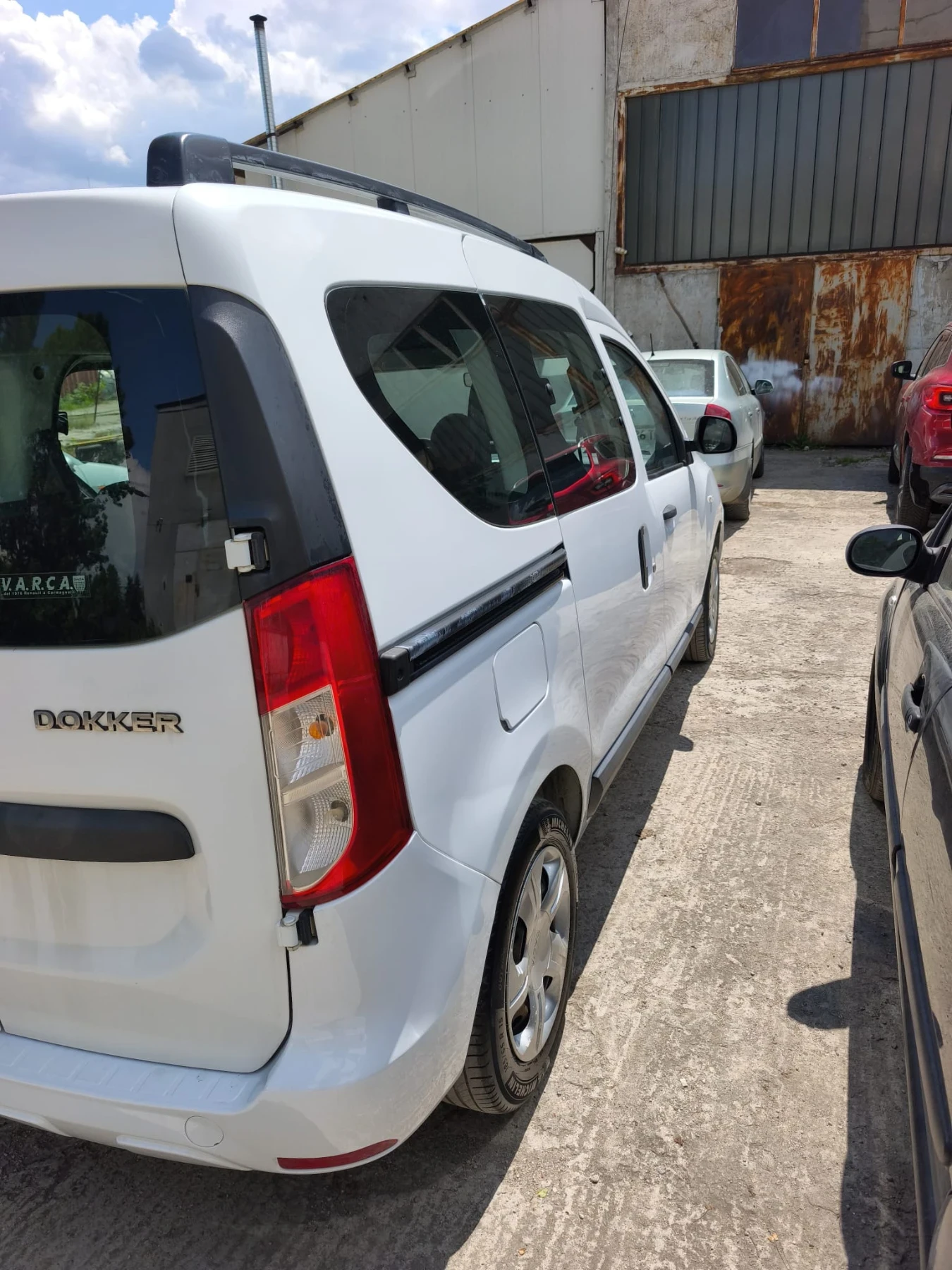 Dacia Dokker, снимка 6 - Автомобили и джипове - 54819904