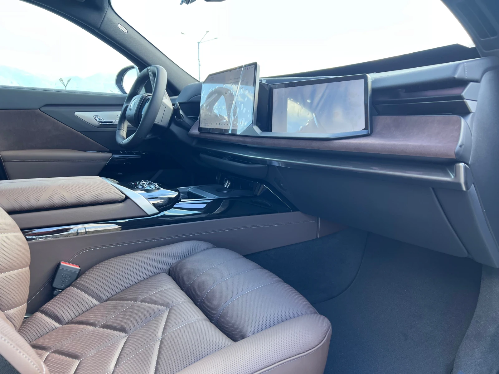 BMW i7 I 60 x drive, снимка 17 - Автомобили и джипове - 55644776