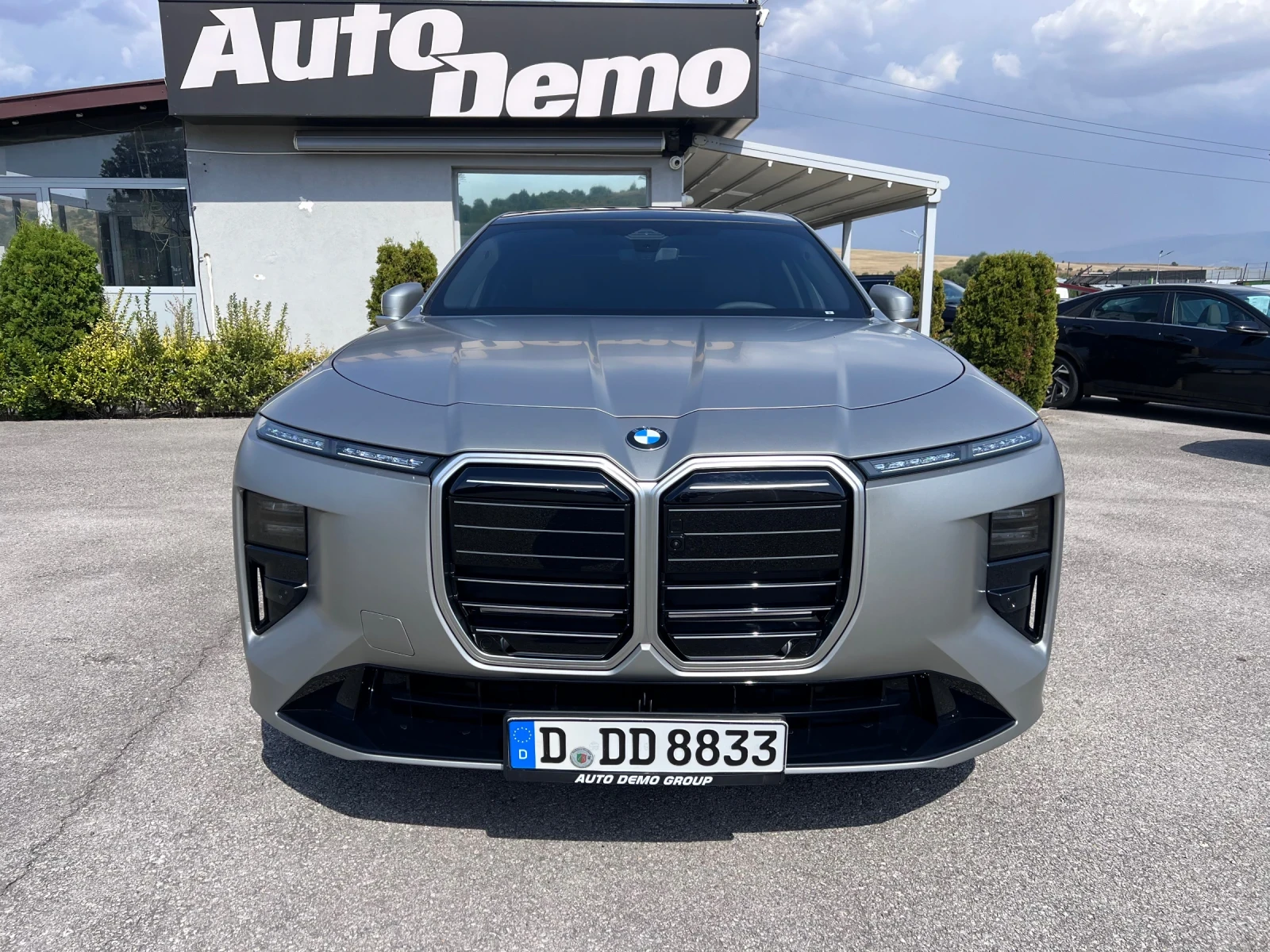 BMW i7 I 60 x drive, снимка 2 - Автомобили и джипове - 55644776