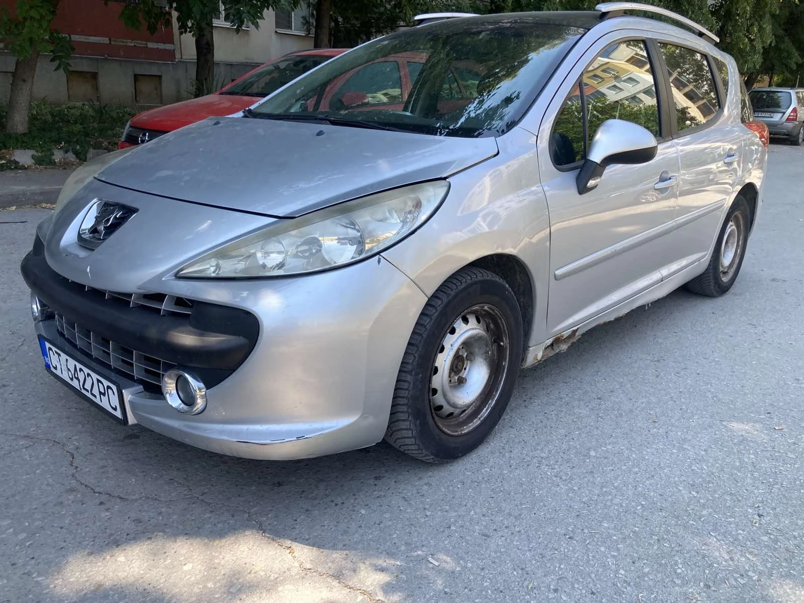 Peugeot 207 1.6HDI Топ Оферта, снимка 5 - Автомобили и джипове - 55673779