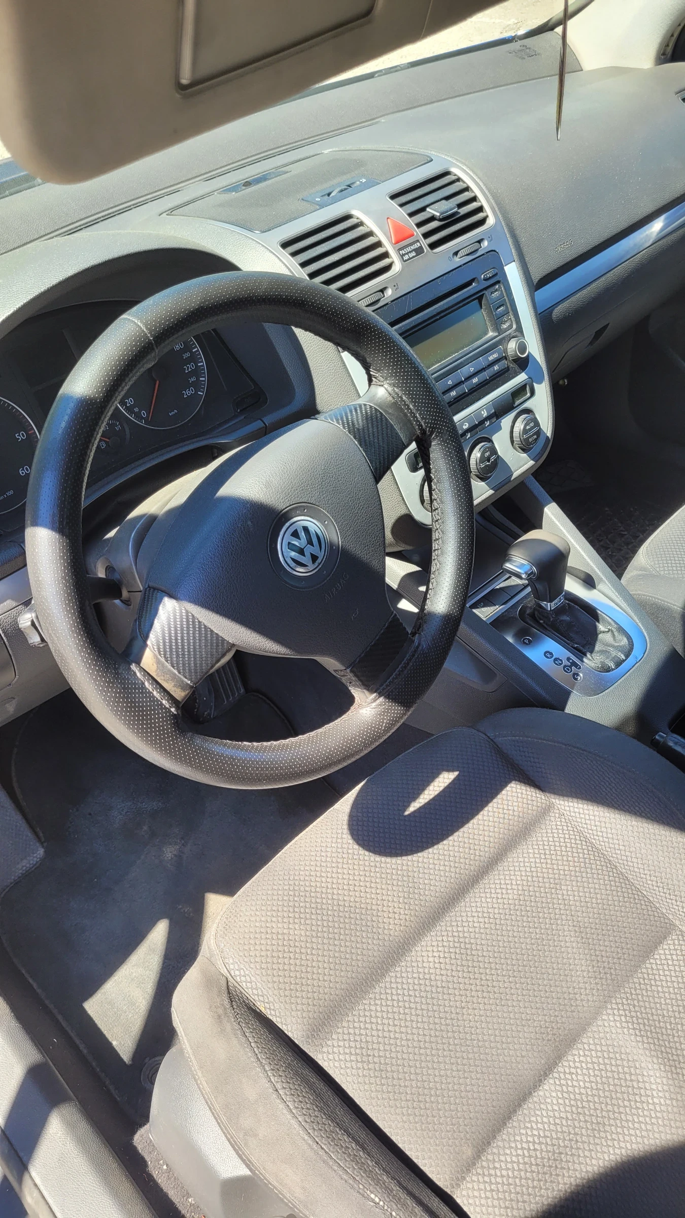VW Golf 5, снимка 10 - Автомобили и джипове - 55753338