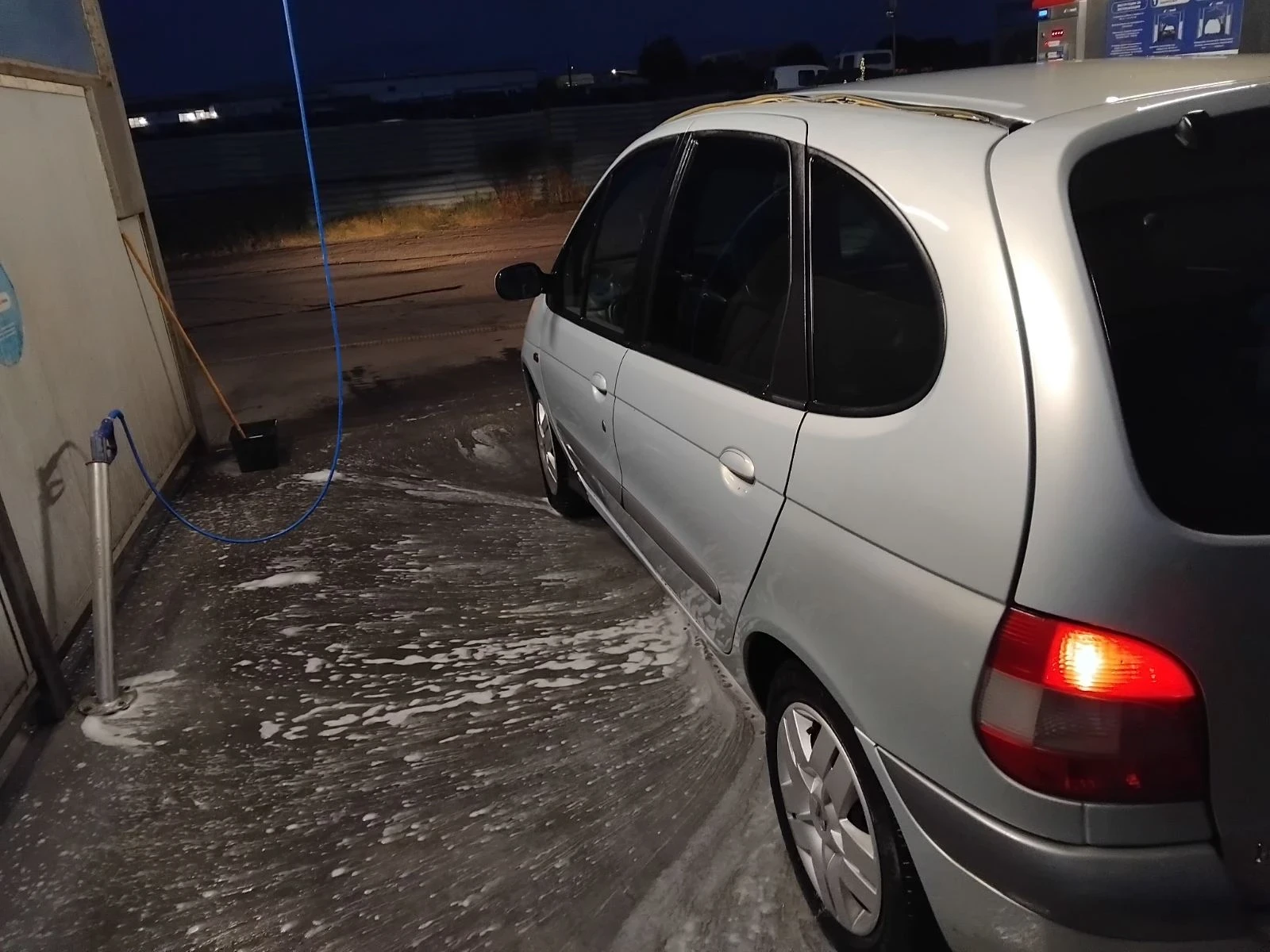 Renault Scenic, снимка 3 - Автомобили и джипове - 56012631