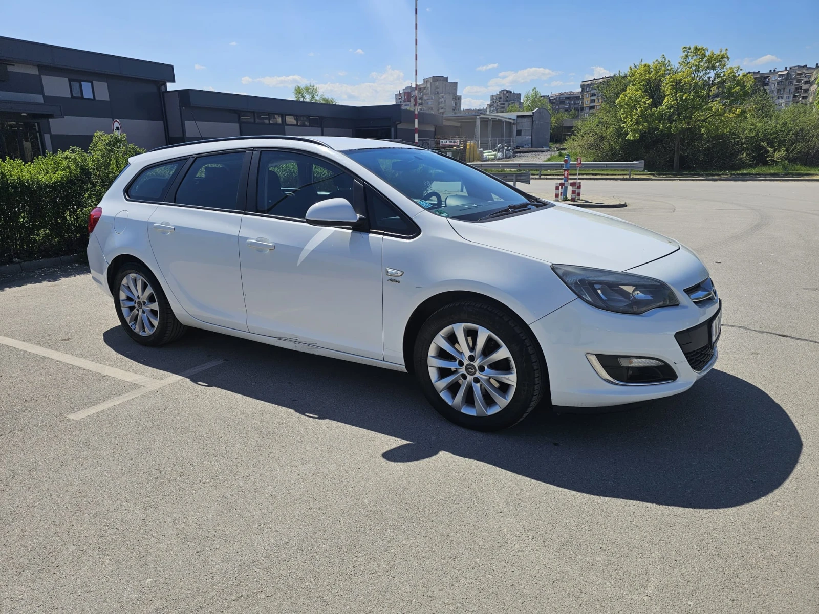 Opel Astra Sports Tourer 1.7 CDTI 6 скорости