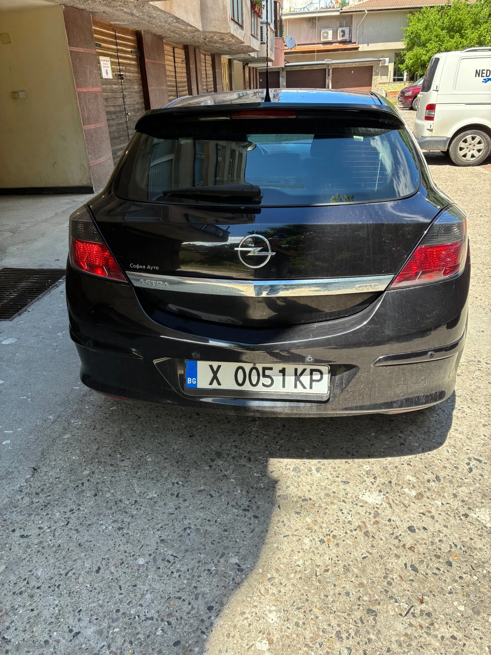 Opel Astra GTC, снимка 2 - Автомобили и джипове - 56643341