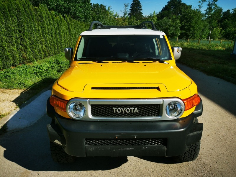 Toyota Fj cruiser, снимка 3 - Автомобили и джипове - 46139728