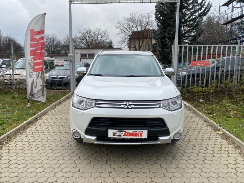 Mitsubishi Outlander 2.0PHEV/4x4, снимка 2 - Автомобили и джипове - 52707029