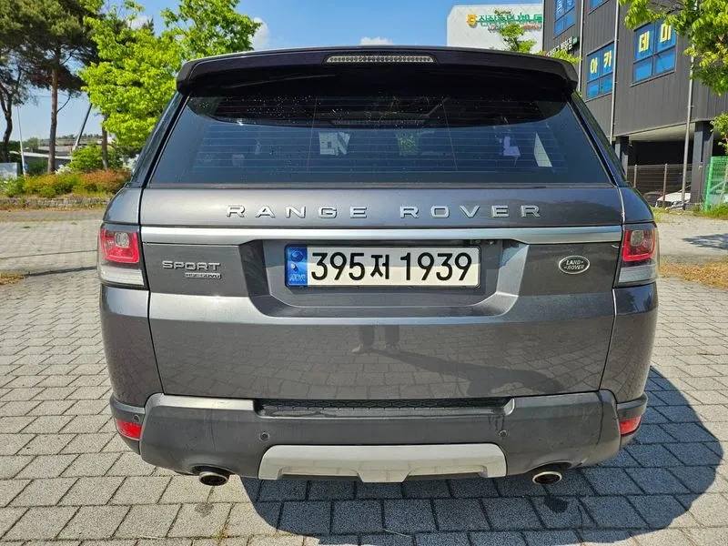Land Rover Range Rover Sport 3.0D, снимка 9 - Автомобили и джипове - 54500571