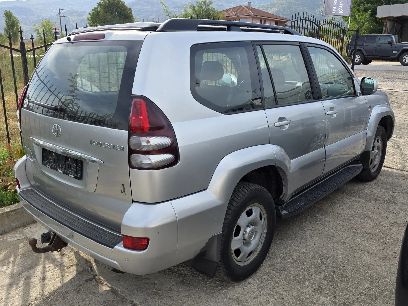 Toyota Land cruiser 3.0 D-4D | 166кс | Автоматик 5 скорости | Обслужен - изображение 3