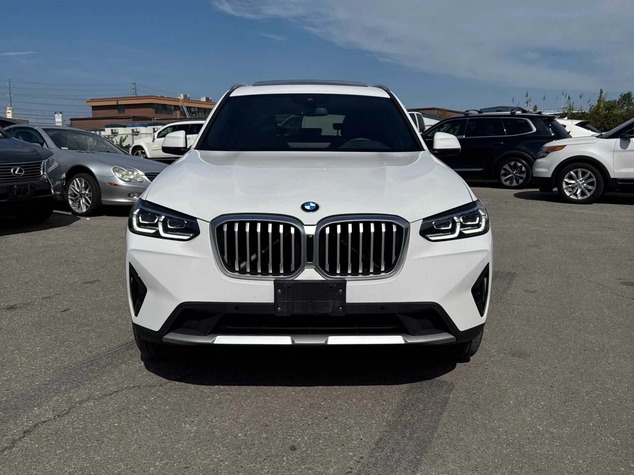 BMW X3 * АВТО КРЕДИТ* ЦЕНА ДО БГ * CARFAX *  - изображение 2