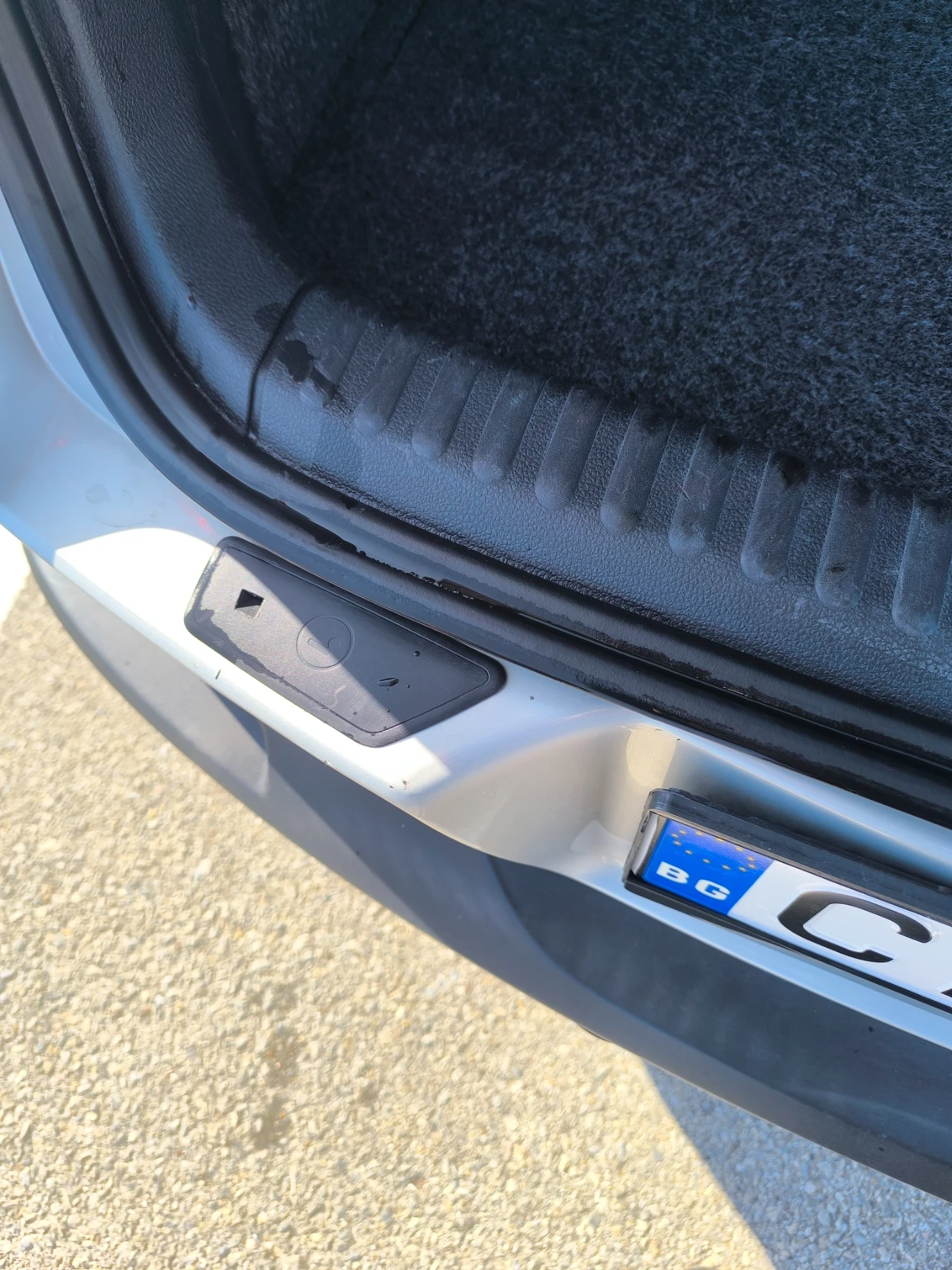 VW Tiguan 2.0 TDI, снимка 14 - Автомобили и джипове - 53746239