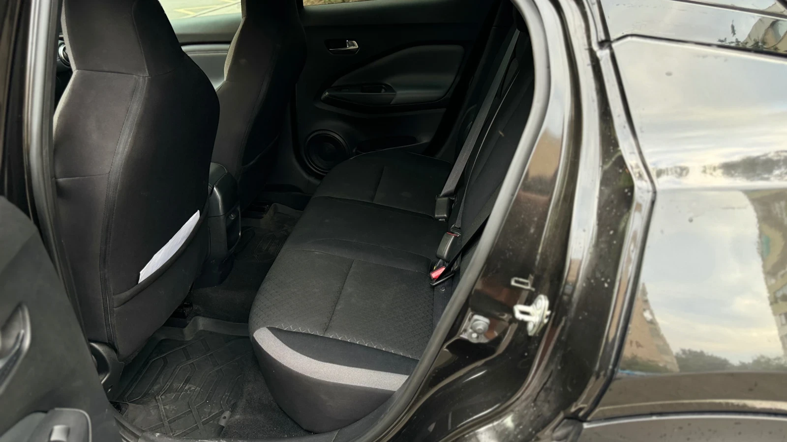 Nissan Juke 1.0 DIG-T N-Design 7DTC, снимка 7 - Автомобили и джипове - 53812911