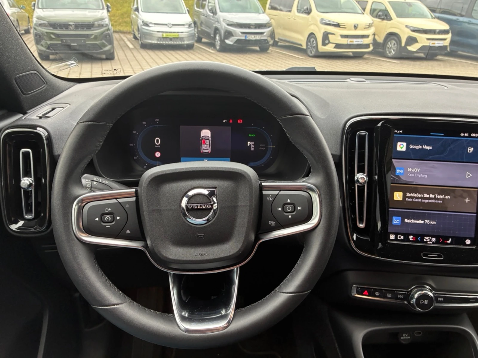 Volvo XC40 Core - Electric, снимка 8 - Автомобили и джипове - 53995815