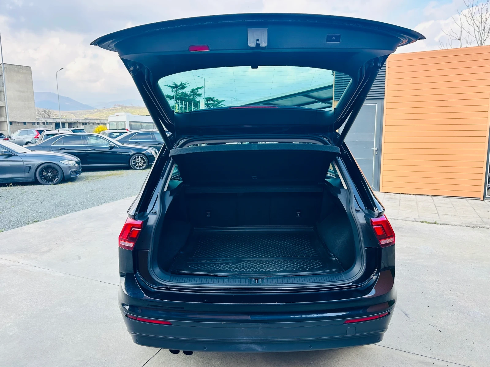 VW Tiguan 2.0TDI/DSG/4-moton/Distonic/Navi/ | Mobile.bg � ����������� 13