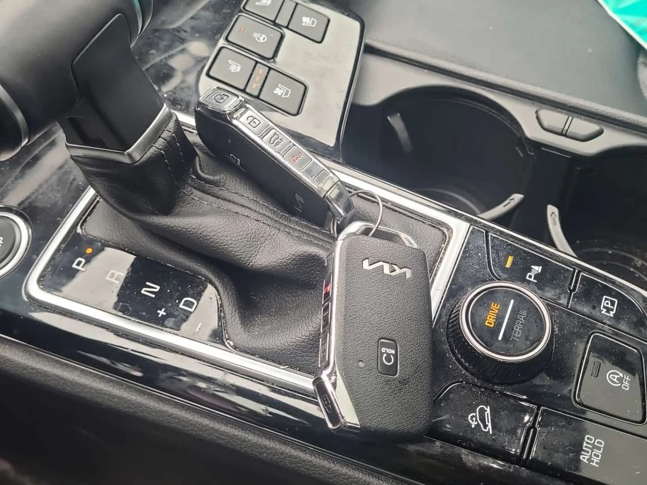 Kia Sportage * X Line Limited * 2 ����� * �������� * ������� | Mobile.bg � ����������� 16