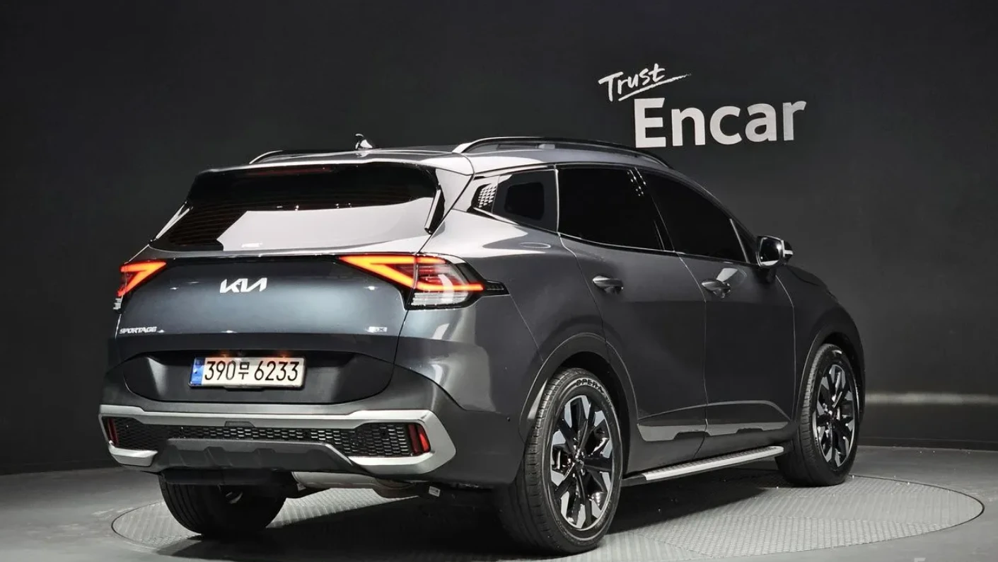 Kia Sportage 2.0 DIESEL AWD /SIGNA GRAVITY / 360 КАМЕРИ /ОБДУХ/, снимка 3 - Автомобили и джипове - 54720544