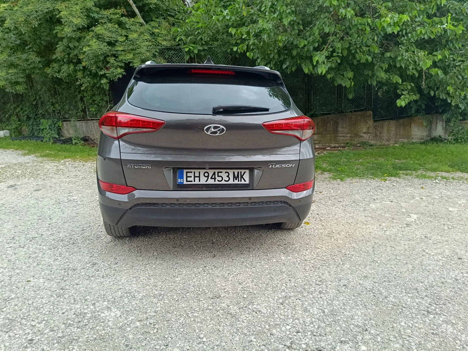 Hyundai Tucson 1.6, снимка 2 - Автомобили и джипове - 54898808