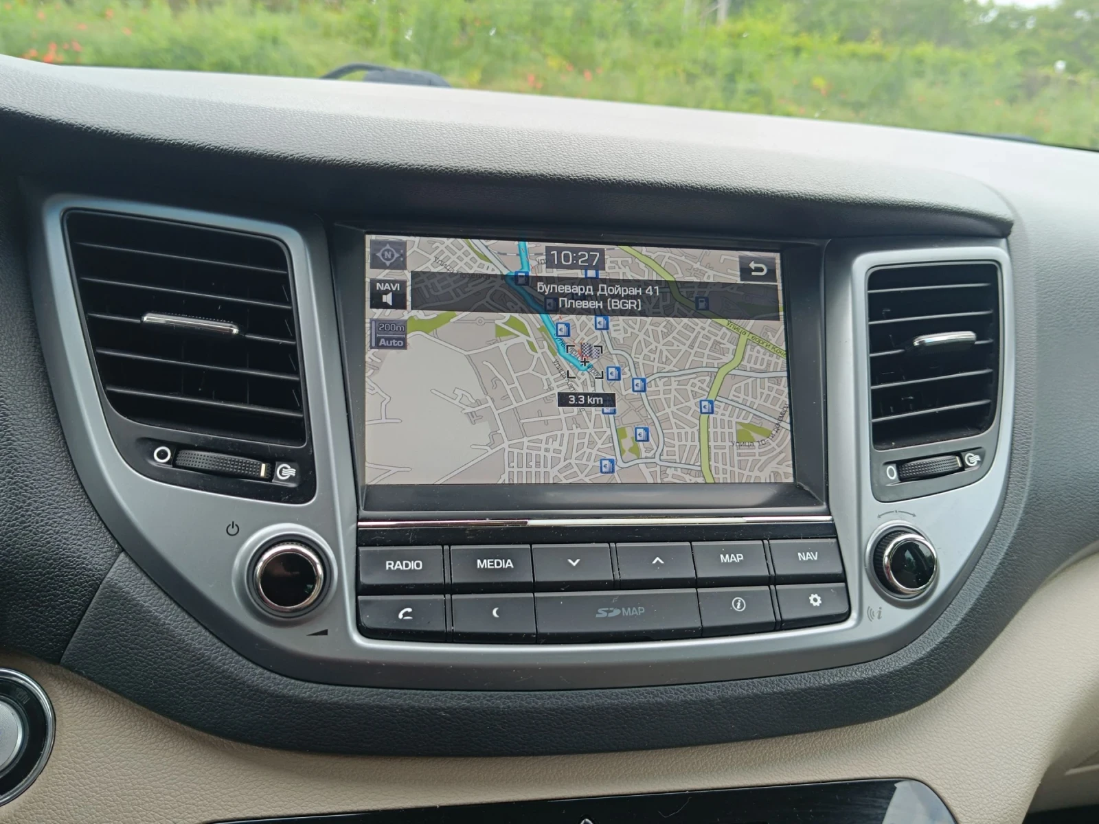 Hyundai Tucson 1.6, снимка 11 - Автомобили и джипове - 54898808