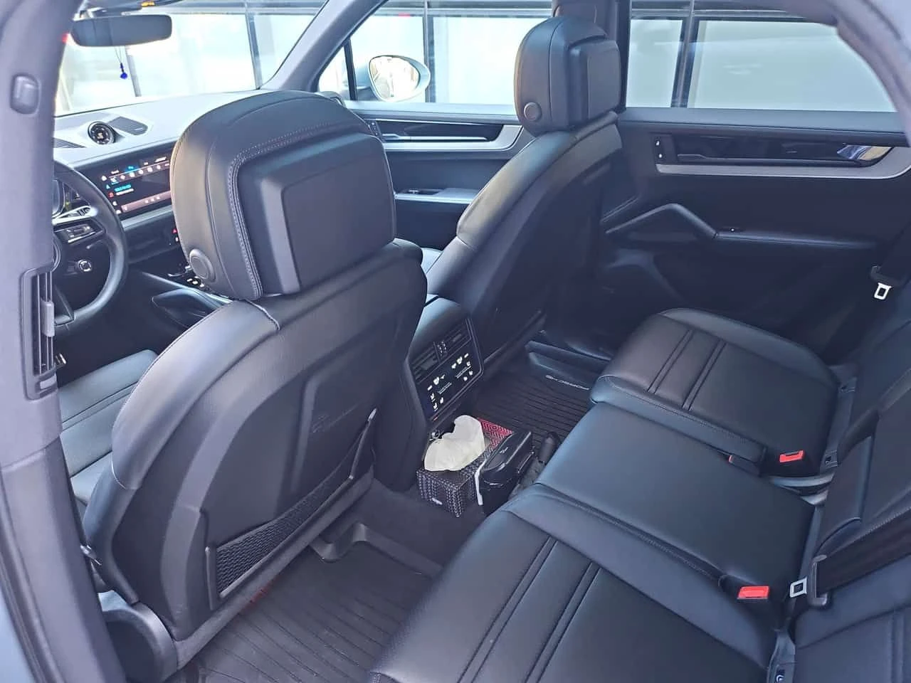 Porsche Cayenne S E Hybrid / 360 / DIS / MATRIX / АВТОКРЕДИТ, снимка 11 - Автомобили и джипове - 54906336