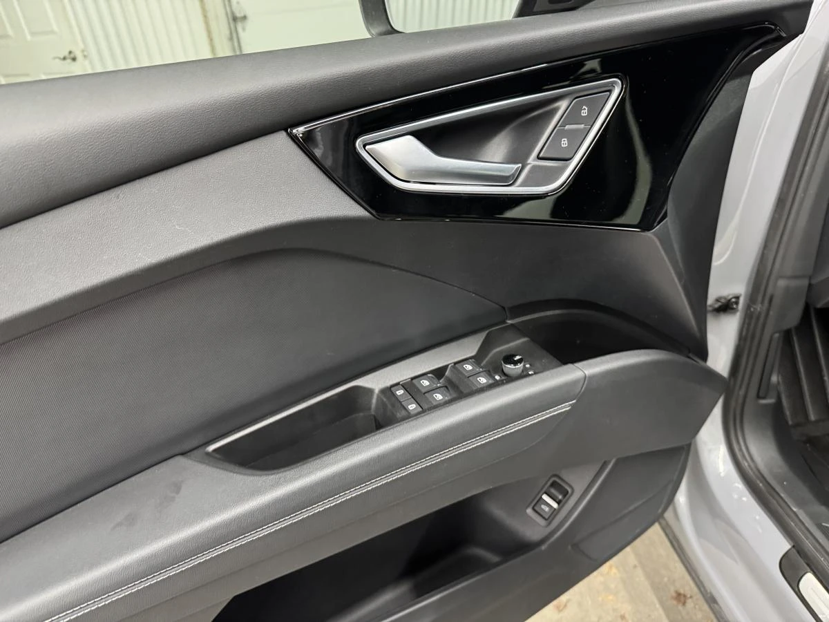 Audi Q4 e-tron quattro Komfort 50, снимка 7 - Автомобили и джипове - 55094648