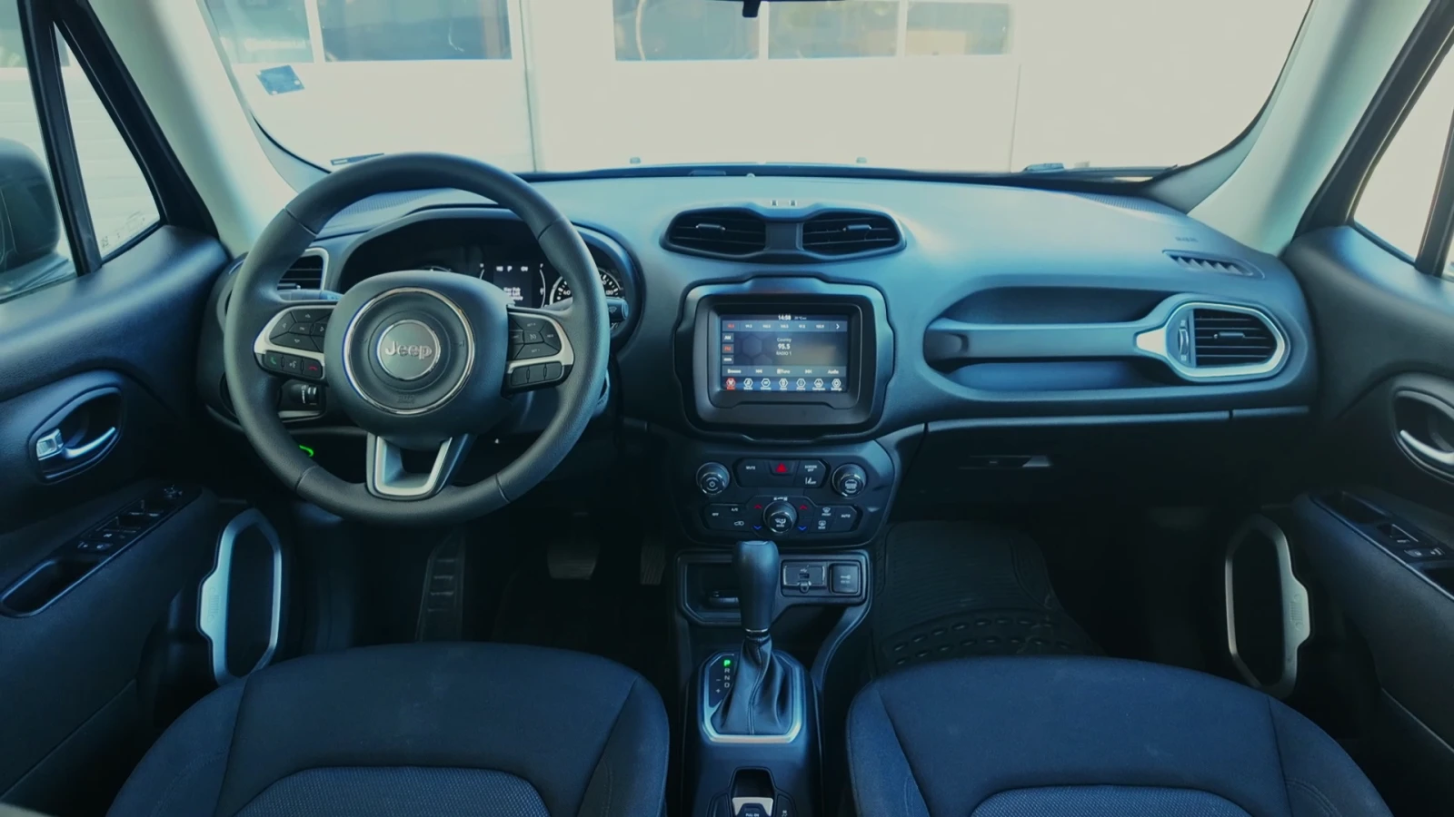Jeep Renegade 2.4, снимка 8 - Автомобили и джипове - 55987010