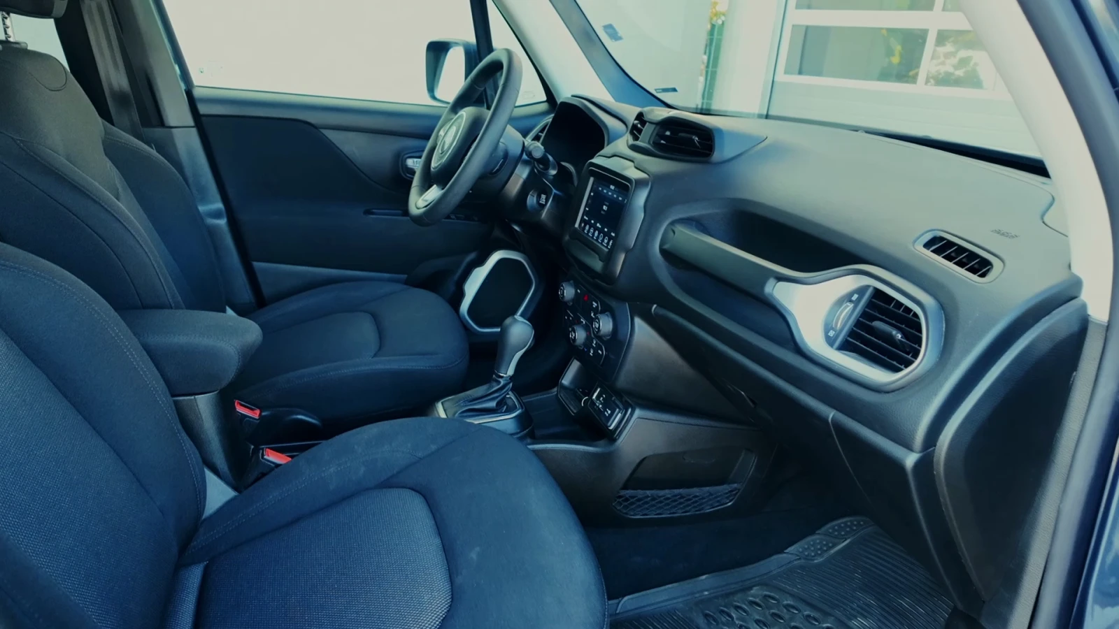 Jeep Renegade 2.4, снимка 9 - Автомобили и джипове - 55987010