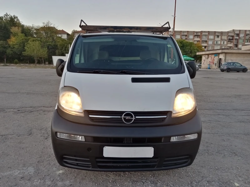 Opel Vivaro 1.9 TDI 101kc., снимка 3 - Бусове и автобуси - 47382267