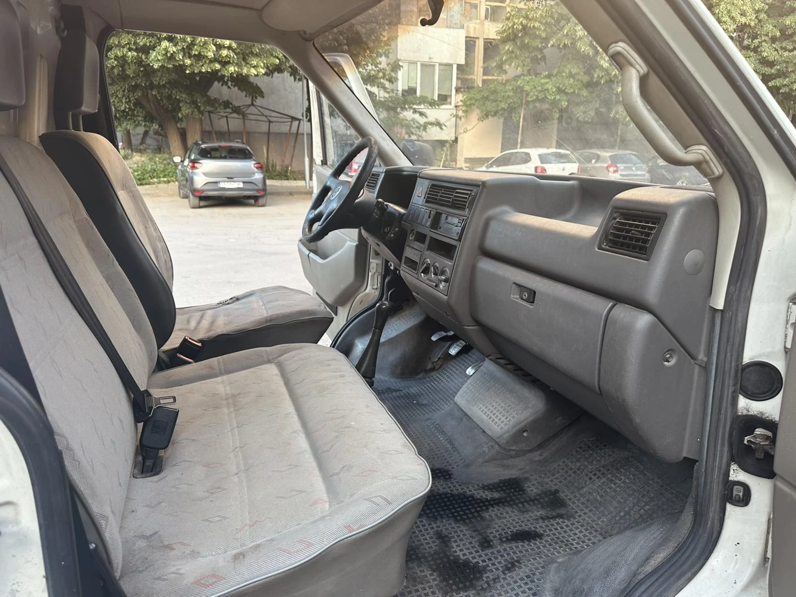 VW T4, снимка 8 - Бусове и автобуси - 54986902