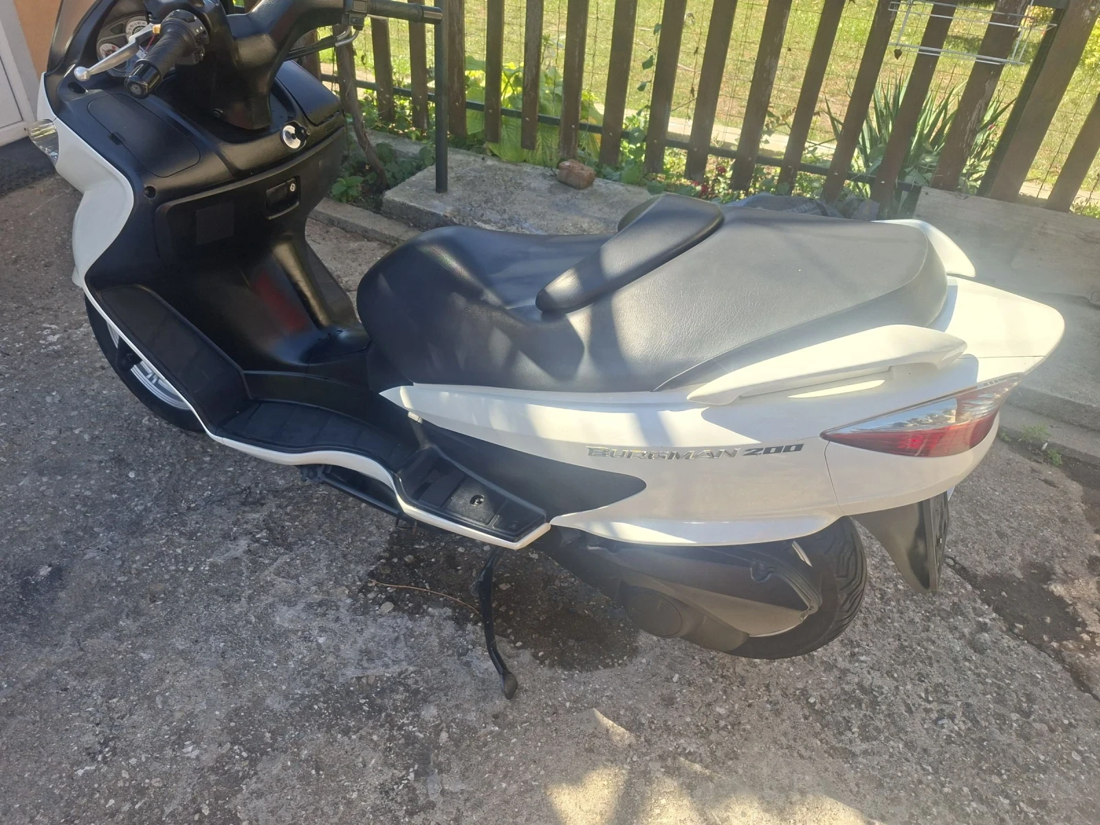 Suzuki Burgman 200ie много запазен оферта - изображение 5