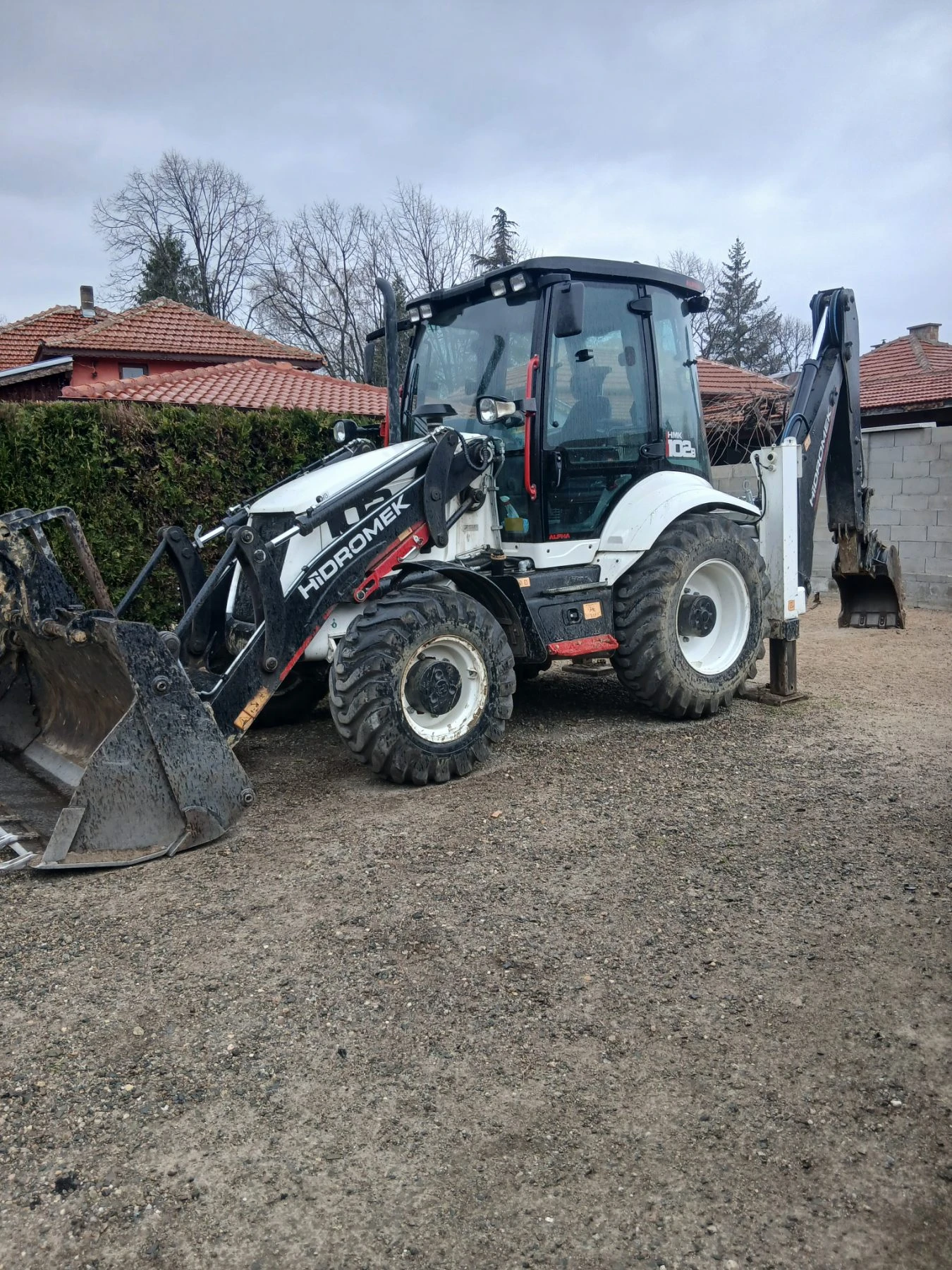 Багер Hidromek 102б