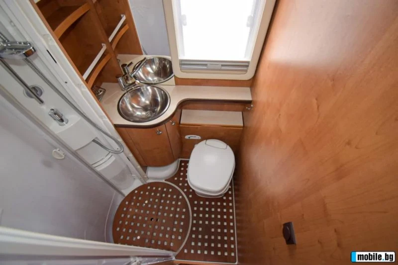 Кемпер Rapido F903, снимка 5 - Каравани и кемпери - 52264427