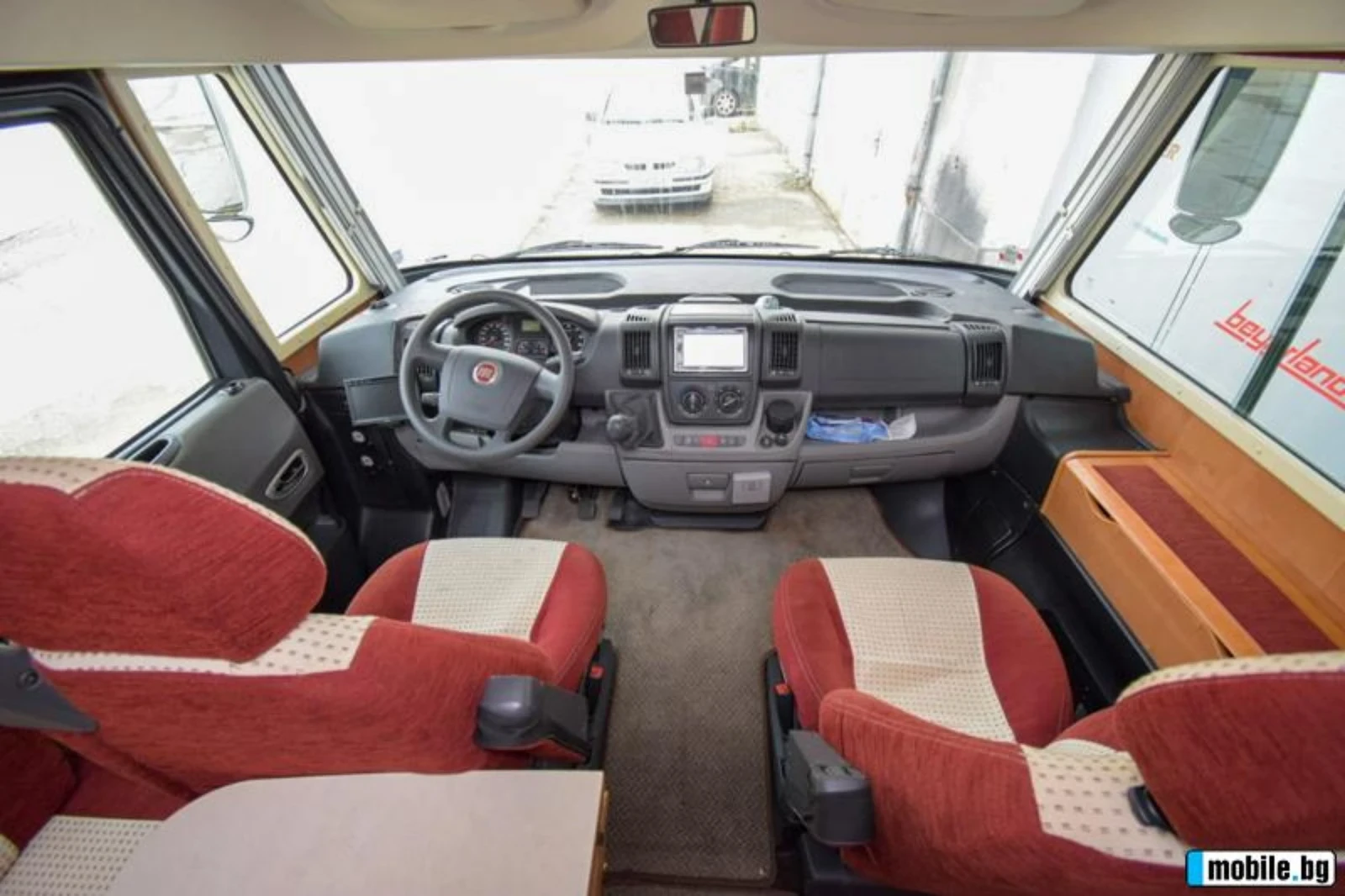  Rapido 903 F | Mobile.bg   11