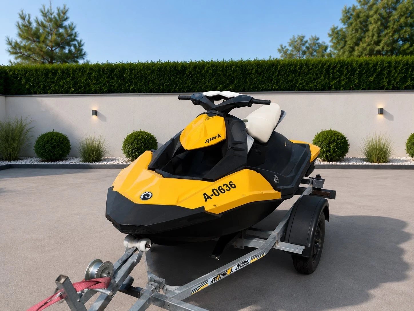 Джет Bombardier Sea Doo Spark