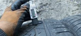 Гуми Зимни 245/45R18, снимка 3