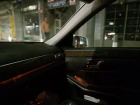 Mercedes-Benz E 200 Обслужен , снимка 10