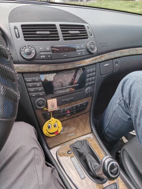 Mercedes-Benz E 200 LPG, снимка 3