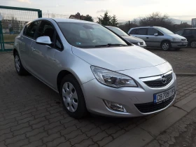 Opel Astra 1.6i АВТОМАТ 190000км, снимка 9