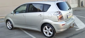 Toyota Corolla verso 2.2 , снимка 2