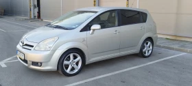 Toyota Corolla verso 2.2 , снимка 1