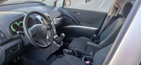 Toyota Corolla verso 2.2 , снимка 13