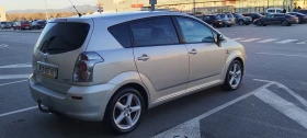 Toyota Corolla verso 2.2 , снимка 6